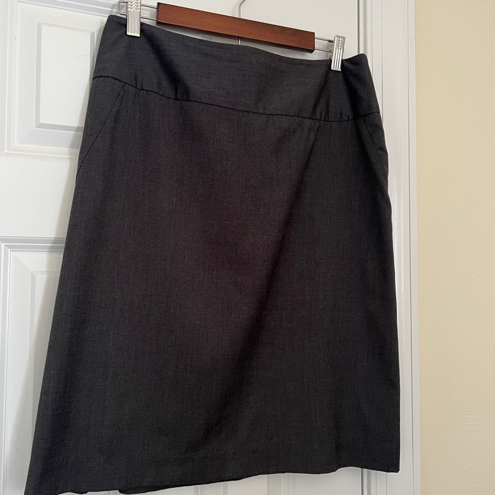 Banana Republic Dark Gray Pencil Skirt Career Driven Size 6